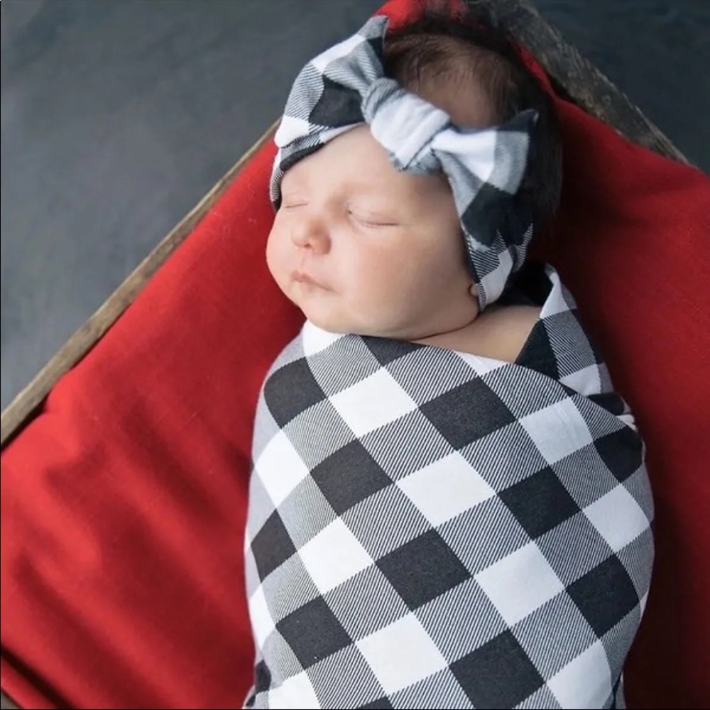 NWT milkmaid goods black and white buffalo plaid swaddle and bow